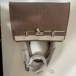 Bolso de mano Guess para mujer con logotipo rosa malva polvoriento - Imagen 1 de 11