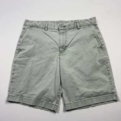 Мужские шорты Vineyard Vines Chino 33 Light Sage зеленые серые эластичные плоские спереди - Изображение 1 из 4