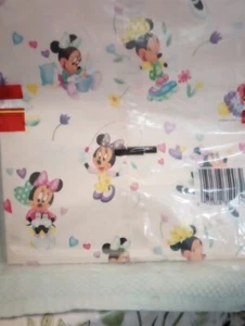 Lote de 2 envolturas de regalo vintage de Disney Minnie/Mickey SELLADAS NOS cuatro hojas en total - Imagen 1 de 2