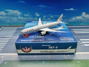 Phoenix Air China B787-8 B-7877 1:400 - Bild 1 von 6