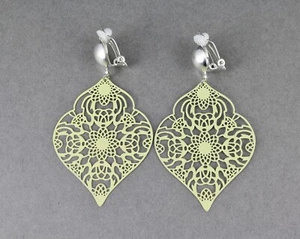 Pendientes Clip Amarillo Filigrana Lágrima Colgante Clips Ligeros 2.75" Largo - Imagen 1 de 9