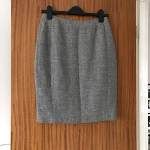 Reiss Ladies 66% Linen & 30% Wool Grey Smart Formal Work Pencil Skirt Size 8. - Picture 1 of 10
