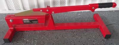 ROBERTS 10-35 Laminate Vinyl Plank Flooring Cutter Steel 27 1/2"Lx10"W 5HXC5 - Image 1 of 4