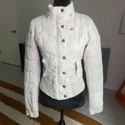 Chaqueta Hollister Down Puffer Mediana Blanca Cremallera Completa Manga Larga Mujer’s Logo Y2K Foto 1 de 4