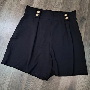 Schwarze elegante Shorts mit goldenen Knöpfen von H&M Größe M - Bild 1 von 7