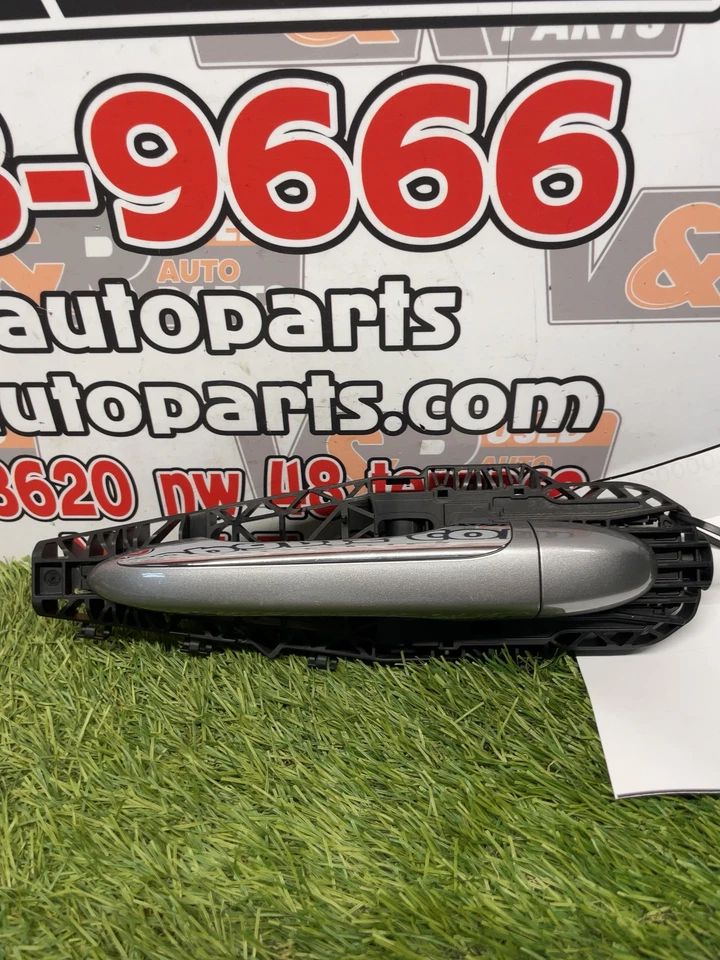 ✅ Manija de puerta exterior Chrysler 200 2016 lado izquierdo Foto 1 de 3