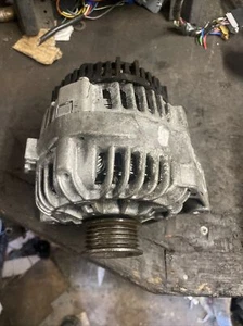RANGE ROVER P38 2.5 Engine ALTERNATOR 94 To 02 Good Ok - Picture 1 of 4