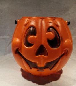 Vintage Grand Venture Trick or Treat Pumpkin Jack-O-Lantern Bucket Pail 1997 8" - Picture 1 of 4