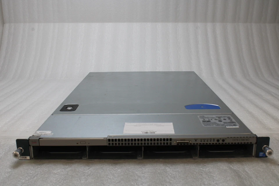 Servidor Cisco R200-1120402W ARRANCA 2x Xeon E5506 @2,13 GHz 24 GB RAM SIN DISCO DURO SIN SISTEMA OPERATIVO Foto 1 de 4