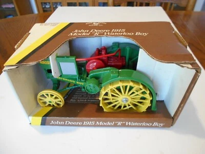 1988 Ertl 1:16 John Deere 1915 Model R Waterloo Boy Tractor, MPN 559DA, SE, NIB - Image 1 of 4