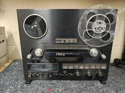 Grabadora reproductor de cinta de carrete a carrete Teac X-700r Foto 1 de 4