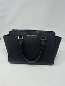 Borsa a mano Michael Kors Selma borsa a mano in pelle nera saffiano con difetti - Foto 1 di 11
