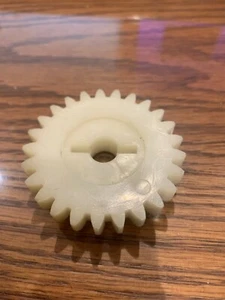 1974-80 Yamaha TZ250 TZ250A-G GENUINE Water Pump Gear 25T OEM NOS AMC3F - Picture 1 of 3