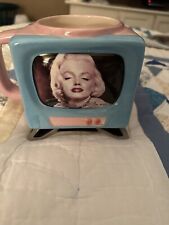 Marilyn Monroe TV Mug By Vandor