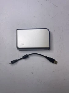 Western Digital Passport 5400RPM USB 2.0 80gb 2.5-inch External Hard Drive - Picture 1 of 3