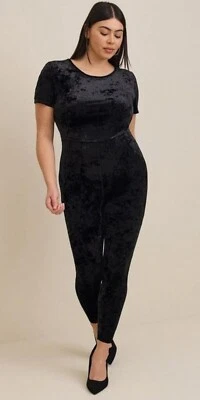 Torrid Full Length Crushed Velvet Short Sleeve Catsuit Size 3 - Image 1 of 4
