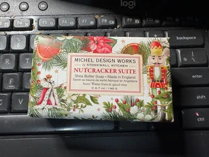 Michel Design Works NUTCRACKER SUITE shea butter soap 6.7 oz in decorative paper - Picture 1 of 1