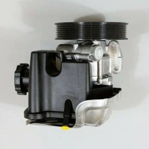 New Genuine Mercedes C class W204 power steering hydraulic pump A0034664301 - Picture 1 of 5