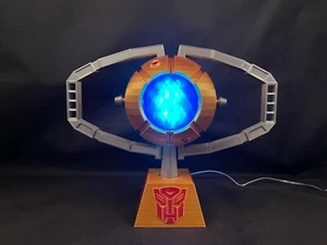 Matrix of Leadership / Tyranny - Desktop Display / Tree Topper - Picture 1 of 19