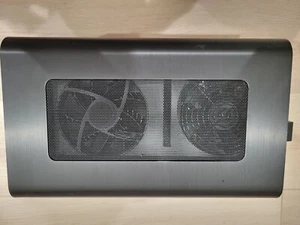 Boîtier eGPU Mantiz Saturn Pro Thunderbolt 3 noir - Photo 1/6