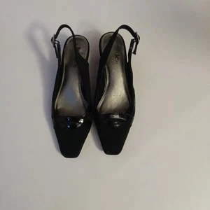 Coach And Four Kitten Heels Größe 7 schwarz - Bild 1 von 7