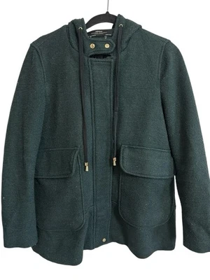 Abrigo ZARA BASIC OUTDOORWEAR Verde Oscuro Capucha Cremallera Botón Frontal Forrado Mediano Foto 1 de 3