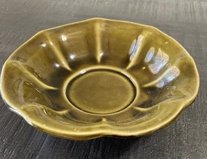 McCoy EE. UU. Tazón Aguacate Verde Festoneado Plato De Colección Mediados de Siglo Coleccionable - Imagen 1 de 6