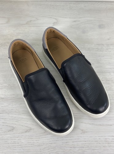 Sneaker slip on donna Ugg casual in pelle nera con 1132711 taglia 9 5