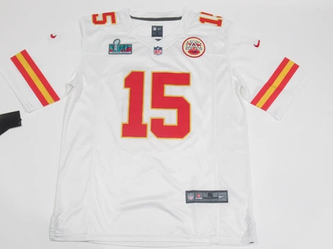 Patrick Mahomes #15 Kansas City Chiefs 2023 Super Bowl LVII 57 Game Jersey White Cover