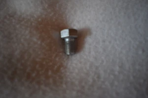NOS OEM HARLEY DAVIDSON PN 3953W 5/16 - 24 X 1/2" ZINC PLATE BOLT - Picture 1 of 3
