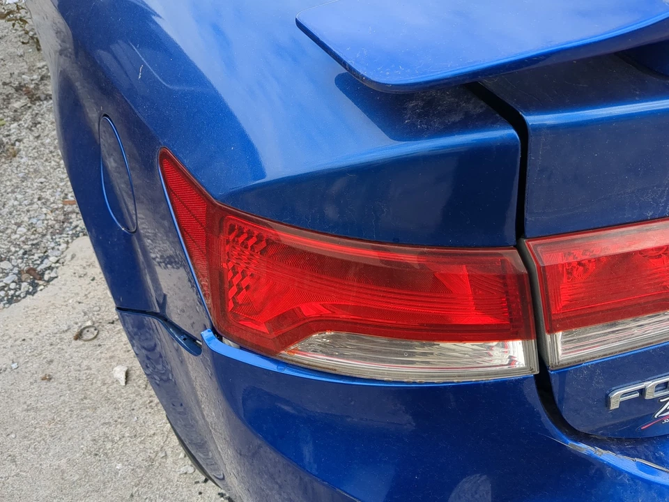 Luz trasera lateral izquierda conductor Kia Forte Koup 2010-2013 OEM RM5QU Foto 1 de 1