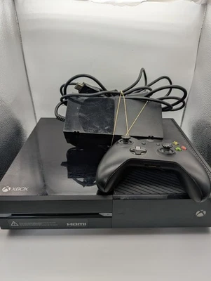 Xbox One Console + 5 Games 500GB 1540 With Controller, HDMI + Power Supply - image 1 of 4