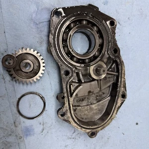1980 Kawasaki 4/6 LTD Invader Vintage snowmobile  oil pump gear crank Side Cov - Picture 1 of 2