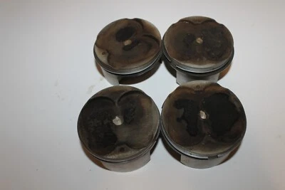 2001 - 2004 Suzuki GSXR 1000 Engine STD Pistons 12111-40F00-0F0 NICE! - Image 1 of 4