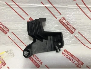 *NEW LEXUS GX460 DRIVER SIDE HEADLIGHT OUTER TAB RETAINER BRACKET OEM 2014-2022 - Picture 1 of 4