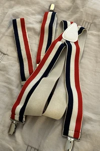 BRETELLE ROSSE BIANCHE BLU 48" clip da dito larghezza 1,5" Boston Stripe Suspender Stor - Foto 1 di 9