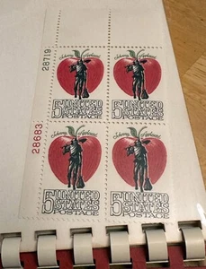 Sellos postales Johnny Appleseed 1966 de 5 centavos - bloque de 4 sin usar - Imagen 1 de 1