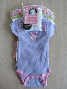 Pretty Pastels GERBER® Marken Sorte 5 Stück Baby Mädchen 3-6M 1-teilig Druckknopf Bodys NEU - Bild 1 von 12