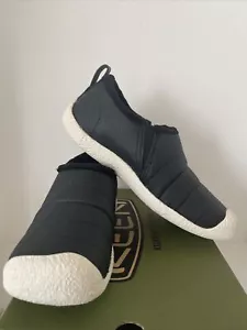 Keen Para Mujer Howser Harvest con Expositiva Talla 9.5 Negro Nuevo En Caja - Imagen 1 de 4