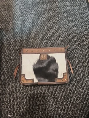 Bolso Bandolera STS Ranchwear Cuero de Vaca Mae Cuero Duradero con Correa Ajustable Foto 1 de 4