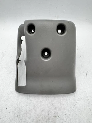 2004-2007 雪佛兰迈锐宝 Maxx 原始设备制造商下转向柱盖装饰 — 第 1/4 张图片