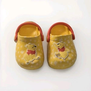 Winnie The Pooh Clogs For Infants Size 2 3 4 5 or 6 - Picture 1 of 5