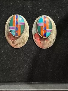 ORECCHINI VINTAGE NAVAJO CORALLO TURCHESE MALACHITE MOSAICO ARGENTO STERLING - Foto 1 di 3