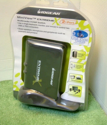 IOGEAR GCS1732- 2 Port MiniView™ Extreme Multimedia KVMP Switch with Cables - Image 1 of 3