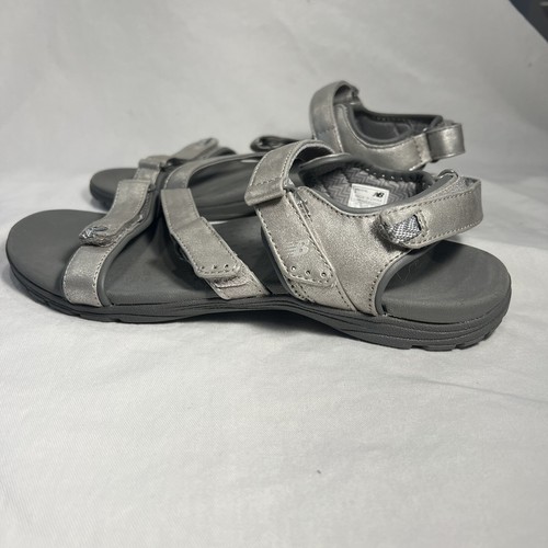 Scarpe donna taglia 9 New Balance sandali argento attivi spiaggia trail gancio passante