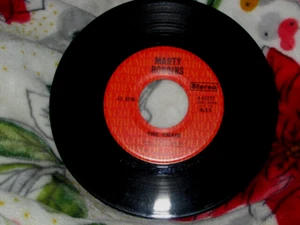 MARTY ROBBINS 45 RCA Victor 2 songs 17 Years, the Chair (N clst) - Picture 1 of 2