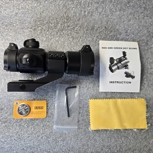 Red & Green Dot Compact Scope Matte Black 1x Magnification - RD30D - Picture 1 of 9
