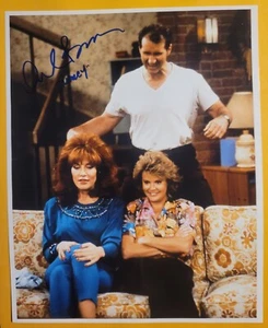 AMANDA BEARSE AUTOGRAPHED 8X10 PHOTO (UN.NN) - Picture 1 of 2