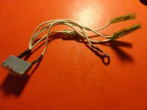 NUEVO DE LOTE ANTIGUO FABRICANTE DE EQUIPOS ORIGINALES RELÉ DE CARGA DE CIRCUITO TIGERSHARK Y PROTECTOR 3008-348 - Imagen 1 de 1