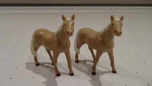 90er Jahre Ertl Farm Set Ranch Pferdezubehör für LKW Anhänger - Bild 1 von 4